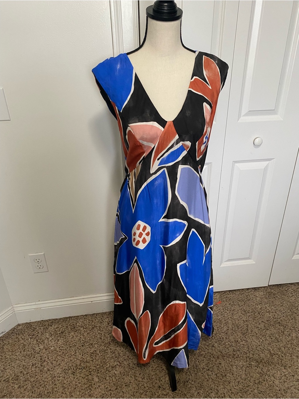 NWT Anthropologie Maxi Open Back Floral Dress Intentional Fading/Discoloration